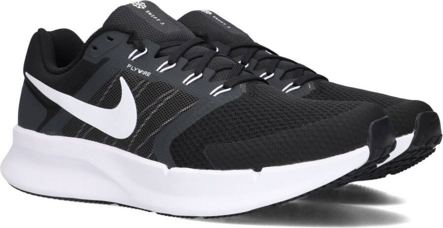 Nike Zwarte Lage Sneakers Run Swift 3