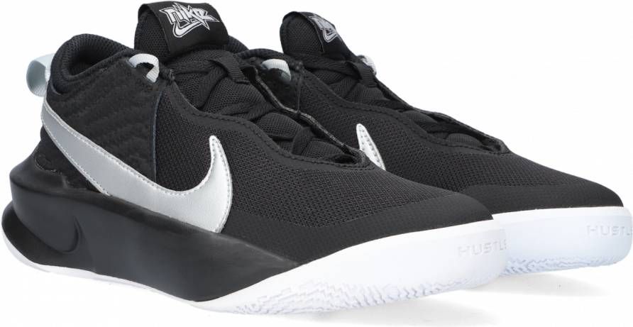 Nike Team Hustle D 10 (Gs) Black Metallic Silver-Volt-White Basketballshoes grade school CW6735-004