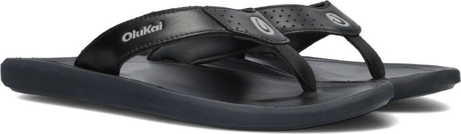 OLUKAI Teenslippers Heren Pili Maat: 43 Materiaal: Leer Kleur: Zwart