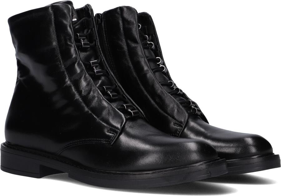 Omoda Zwarte leren veterschoenen