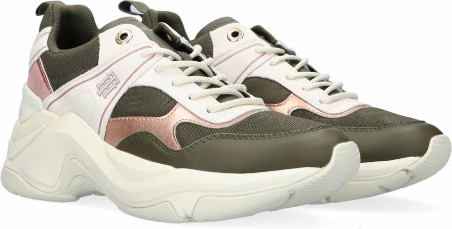 Tommy Hilfiger Sneakers met sleehak FASHION WEDGE SNEAKER in markante look