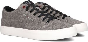 Tommy Hilfiger Sneakers TH HI VULC CORE LOW CHAMBRAY met opgestikt logo op de tong