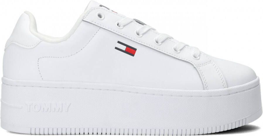 TOMMY JEANS Plateausneakers FLATFORM ESSENTIAL met geborduurd merklabel