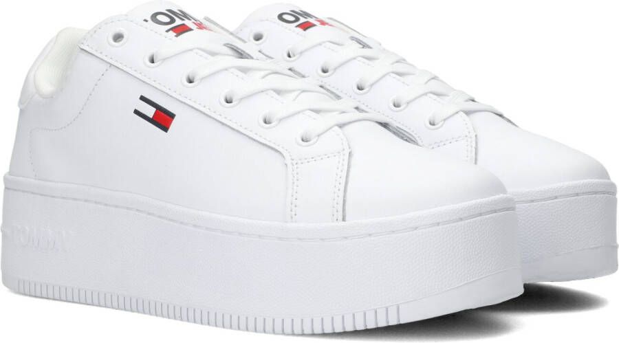 TOMMY JEANS Plateausneakers FLATFORM ESSENTIAL met geborduurd merklabel