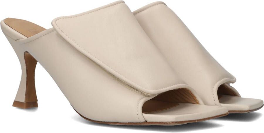 TORAL Muiltjes Dames Vicky Maat: 37 Materiaal: Leer Kleur: Beige