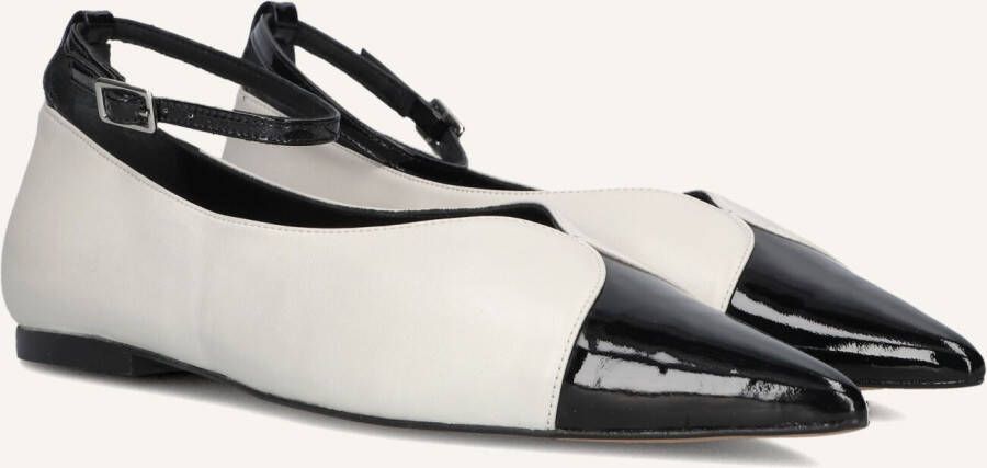 TORAL Ballerina Dames Cristelle Maat: 42 Materiaal: Leer Kleur: Wit