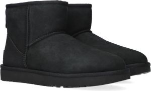 UGG Winterlaarzen Classic Mini 2 met lamsvacht schoenwijdte smal