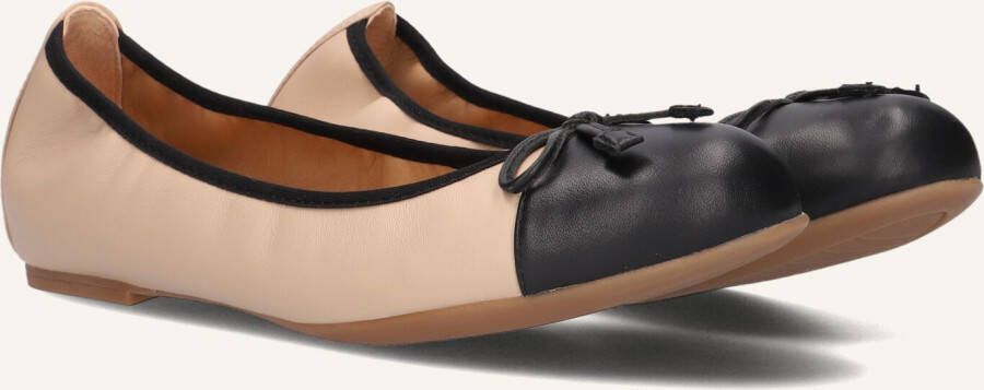 UNISA Ballerina Dames Auto Maat: 38 Materiaal: Leer Kleur: Beige