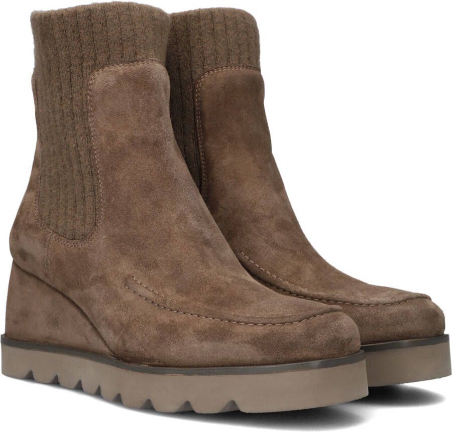 UNISA Enkellaarsjes Dames Leysa Maat: 41 Materiaal: Suède Kleur: Taupe