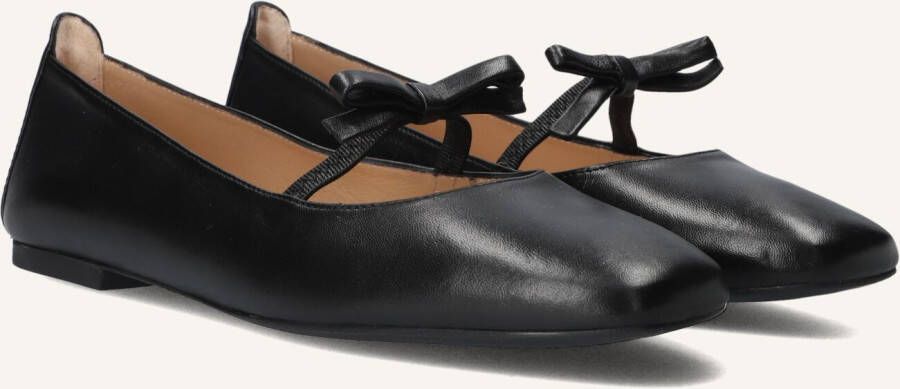 UNISA Ballerina Dames Betar Maat: 36 Materiaal: Leer Kleur: Zwart