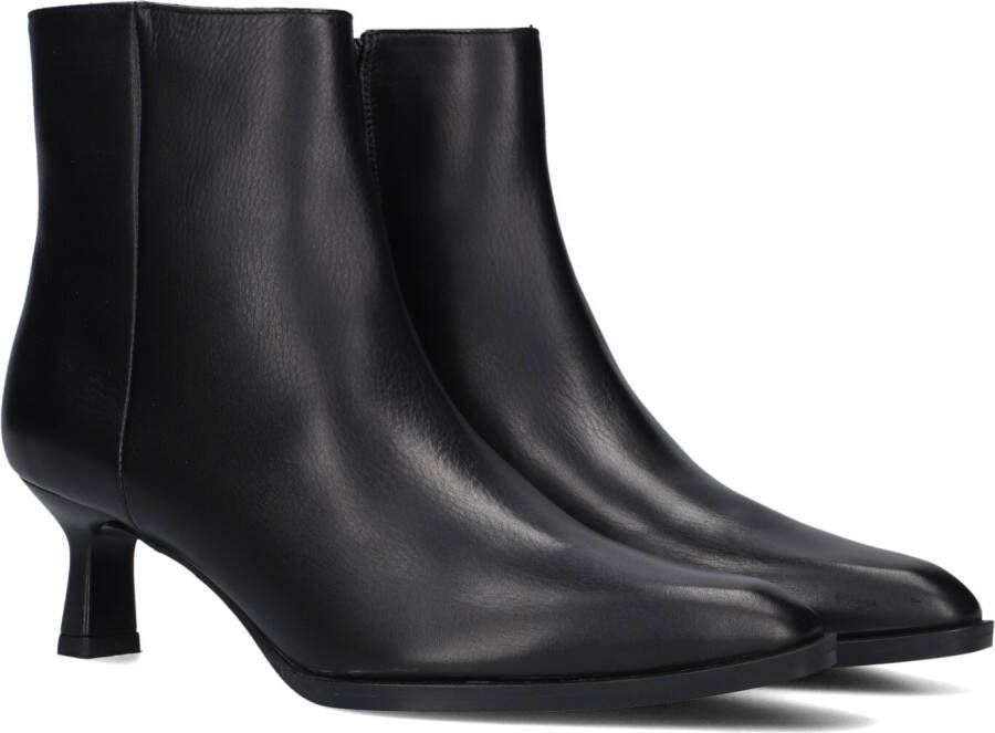 UNISA Enkellaarsjes Dames Lomas Maat: 42 Materiaal: Leer Kleur: Zwart