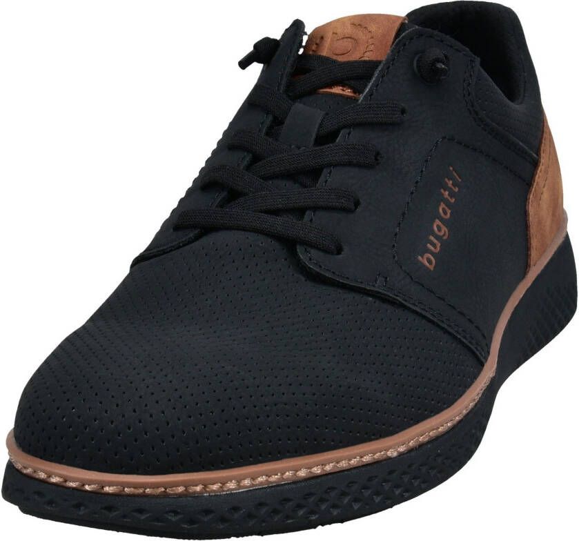 Bugatti Slip-on sneakers Lage schoen vrijetijdssneaker met perforatie elastische veters