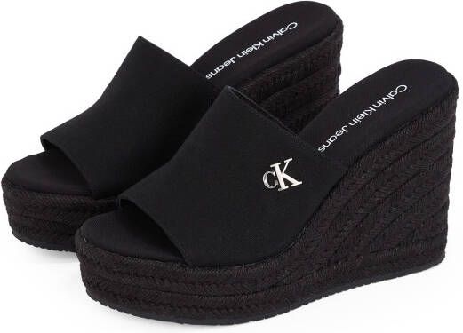 Calvin Klein Sleehakmuiltjes WEDGE ROPE SLIDE MG zomerschoen plateausool vakantie-schoen met bamboe-decoratie