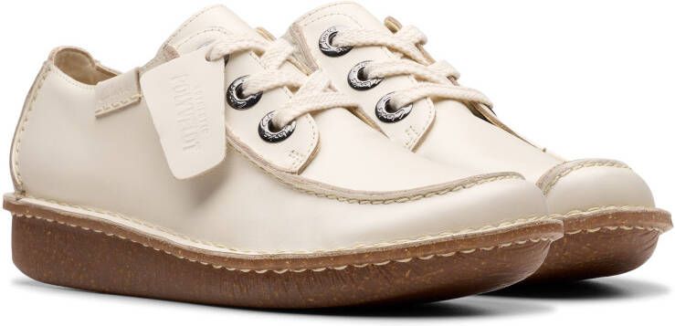 Clarks Veterschoenen Funny Dream Vrijetijdsschoen lage schoen comfort schoen met siernaad