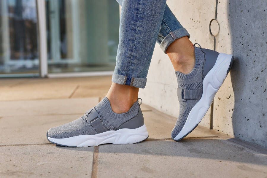active by Lascana Sneakers Lage schoen vrijetijdsschoen slipper chunky zool VEGAN