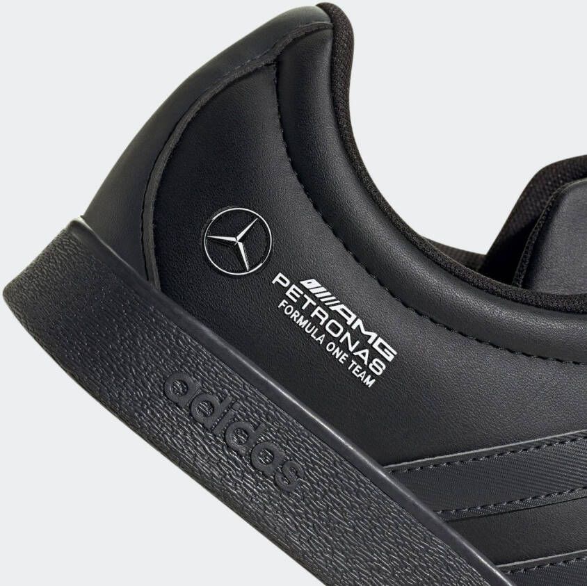 adidas Performance Sneakers MERCEDES AMG PETRONAS FORMULA ONE TEAM VL court schoen