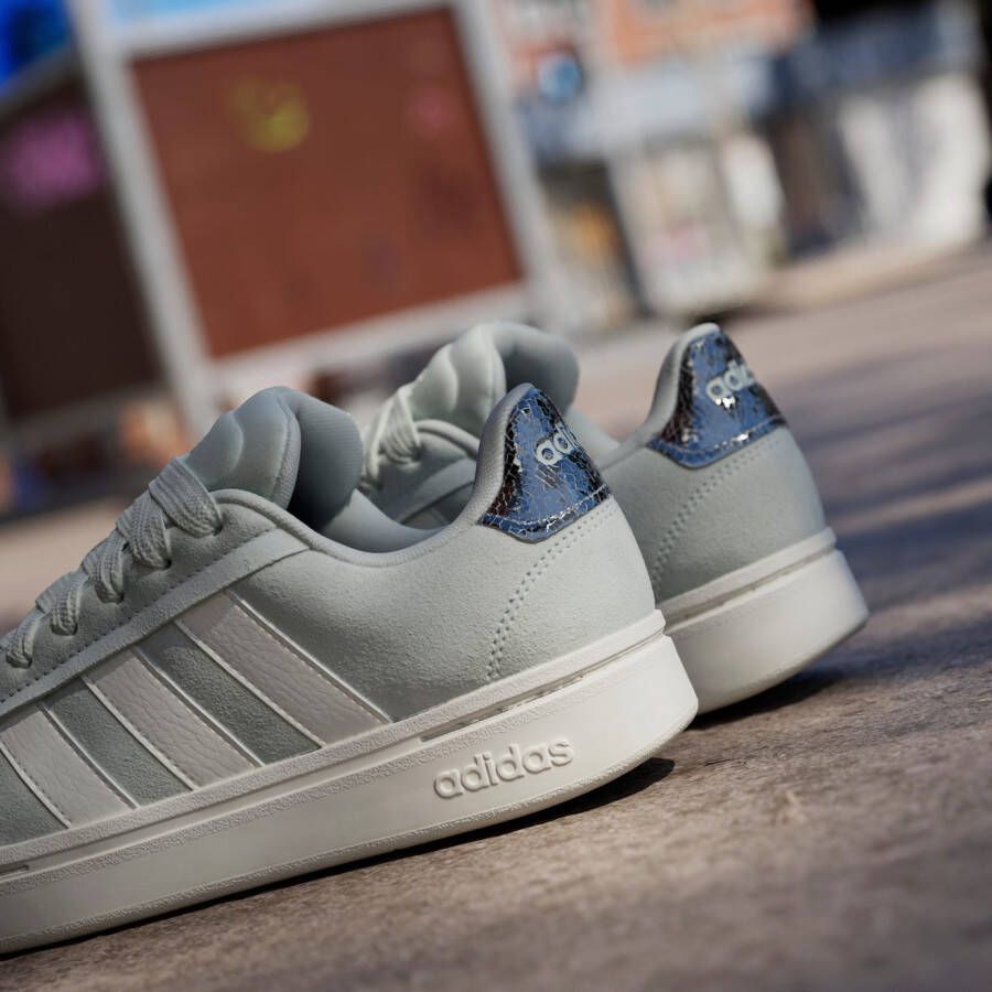 adidas Sportswear Sneakers GRAND COURT ALPHA 00S Design geïnspireerd door de adidas Campus 00
