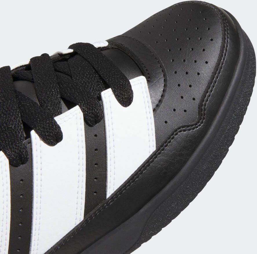 adidas Sportswear Sneakers TURNAROUND