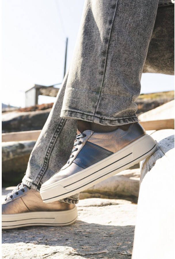 Ara Plateausneakers CANBERRA Plateau sneaker veterschoen in metallic look H-wijdte