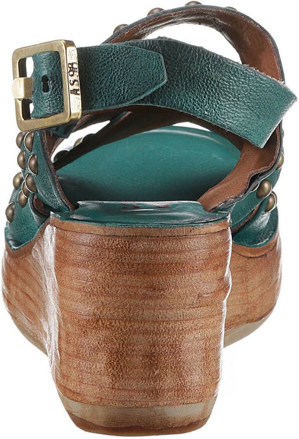 A.S.98 Sleehaksandaaltjes Emerald zomerschoen sandaal sleehak versierd met glanzende nietjes