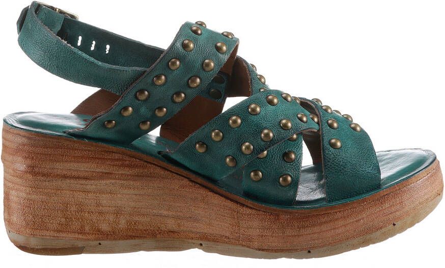 A.S.98 Sleehaksandaaltjes Emerald zomerschoen sandaal sleehak versierd met glanzende nietjes