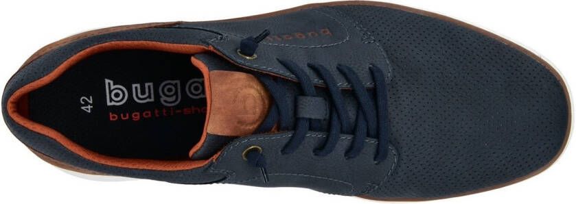 Bugatti Slip-on sneakers Lage schoen vrijetijdssneaker met perforatie elastische veters