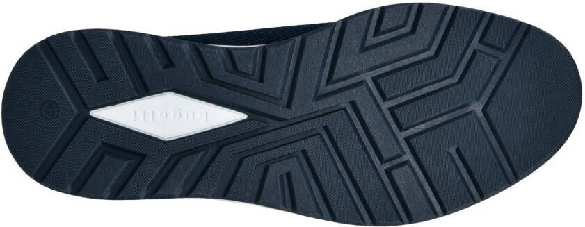 Bugatti Sneakers vrijetijdsschoen lage schoen veterschoen met contrasterende afwerking op de hiel