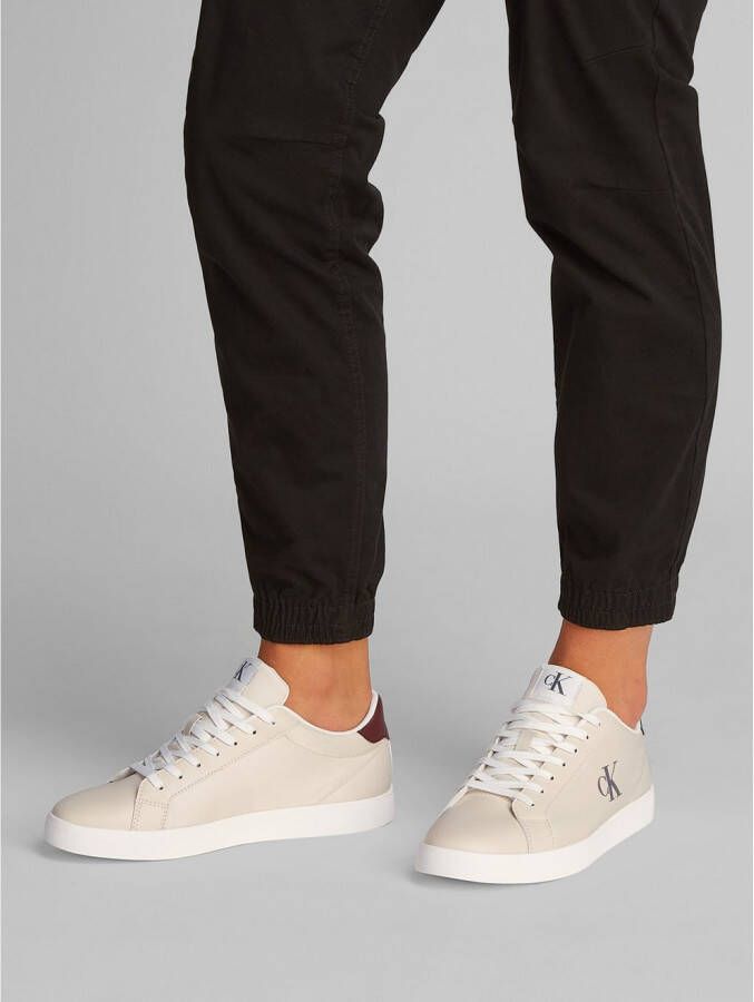 Calvin Klein Plateausneakers 3 CUPSOLE PU vrijetijdsschoen lage schoen veterschoen met gepolsterde schacht