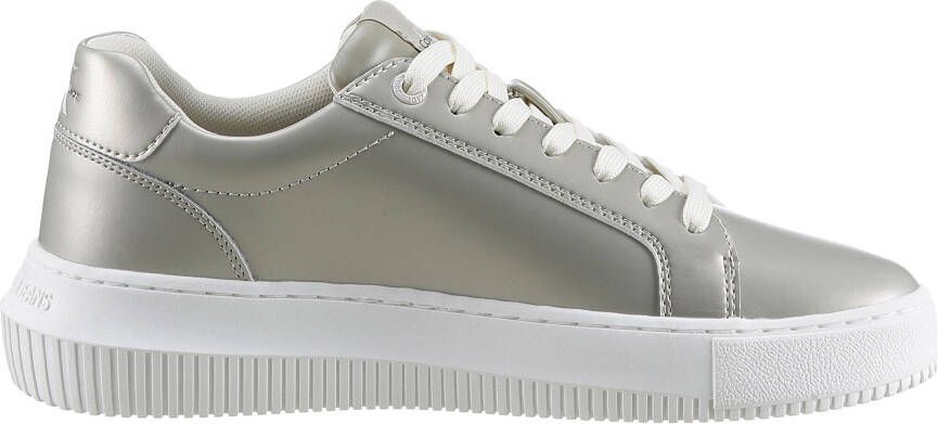 Calvin Klein Plateausneakers CHUNKY CUPSOLE LACEUP LTH ML MTL vrijetijdsschoen lage schoen veterschoen in metallic-look