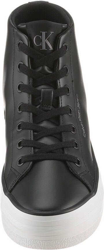 Calvin Klein Plateausneakers BOLD VULC FLATF MID LTH IN high top sneaker veterschoenen met ck-logo op de hak