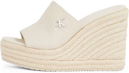 Calvin Klein Sleehakmuiltjes WEDGE ROPE SLIDE MG zomerschoen plateausool vakantie-schoen met bamboe-decoratie