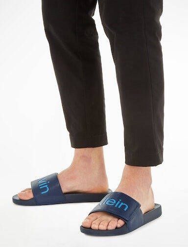 Calvin Klein Slippers met opvallend logo-opschrift