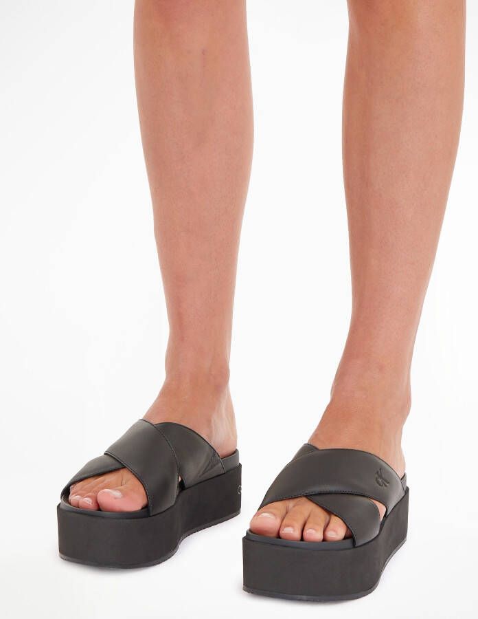 Calvin Klein Slippers FLATFORM CROSS MG UC plateau zomerschoen pantoffels met kruisverband