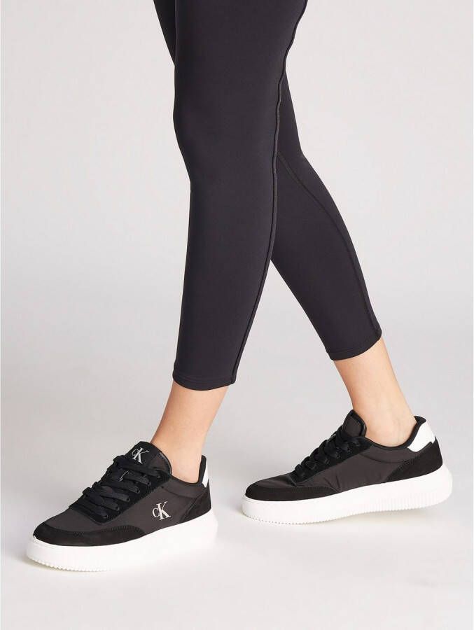 Calvin Klein Sneakers CHUNKY CUPSOLE LOW MIX IN vrijetijdsschoen lage schoen veterschoen met ck-logo