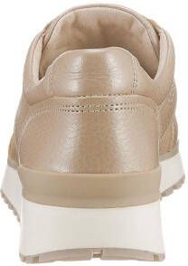 Caprice Sneakers