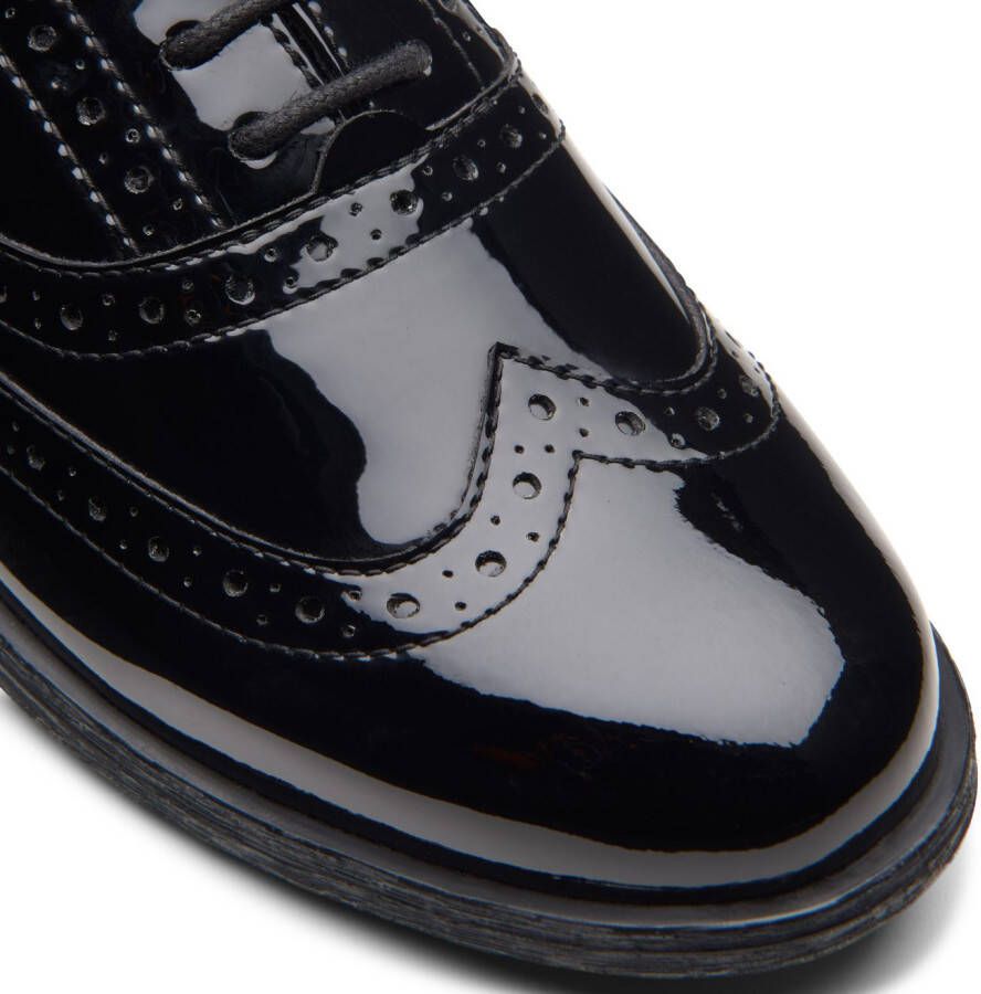 Clarks Schoenen met perforatie Havisham Eik