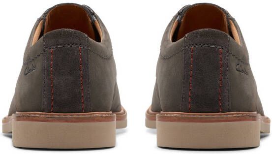 Clarks Veterschoenen Atticus LTLace hybrid sneaker zakelijke veterschoen met sportieve loopzool