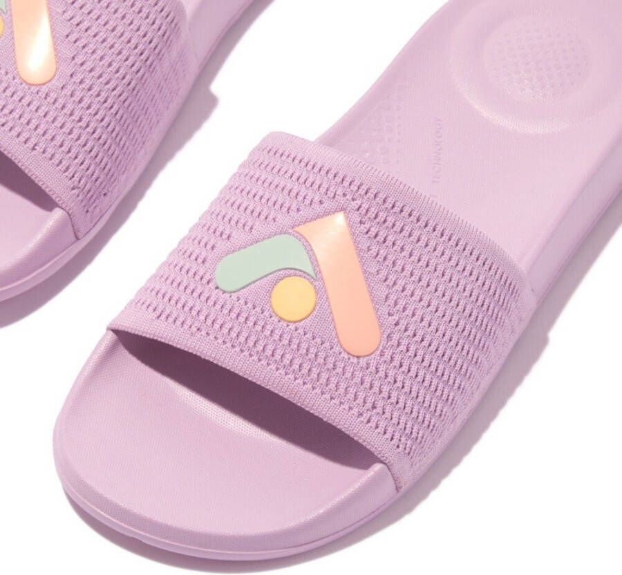 Fitflop Slippers IQUSHION ARROW KNIT SLIDES sleehak zomerschoen slippers met logo op de bandage