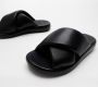 FitFlop Iqushion D-Luxe Padded Leather Cross Slides ZWART - Thumbnail 5