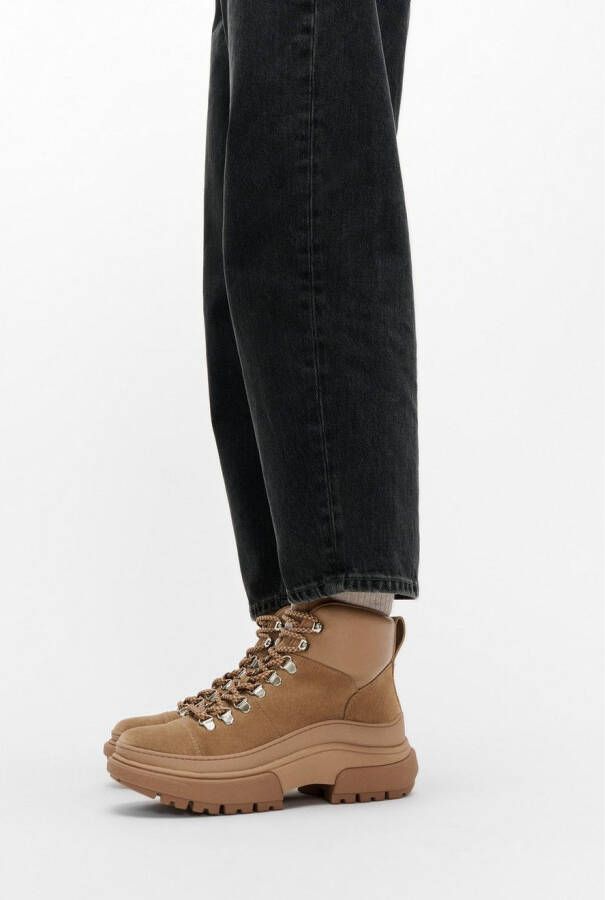 Fitflop Veterschoenen WYLDER SUEDE HIKER-LACE BOOTS Trekking boots veterschoenen met robuuste plateauzool