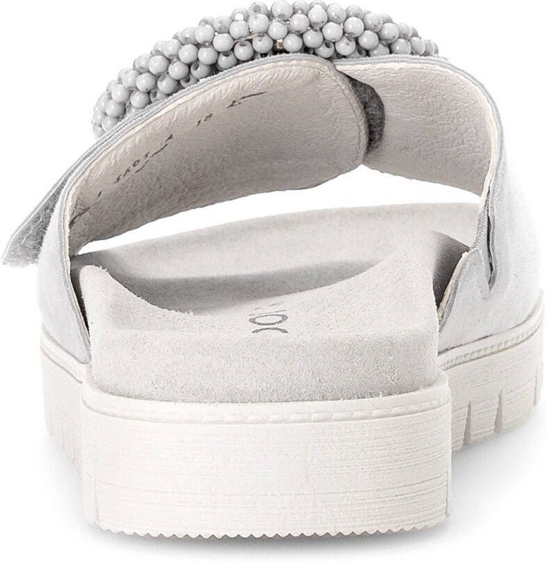Gabor Slippers plateau zomerschoen slippers met sierparels aan de decoratieve gesp
