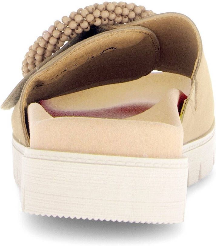 Gabor Slippers plateau zomerschoen slippers met sierparels aan de decoratieve gesp