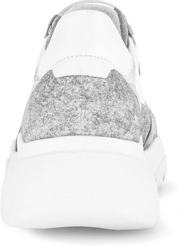 Gabor Sneakers met sleehak vrijetijdsschoen lage schoen veterschoen in modieuze materiaalmix
