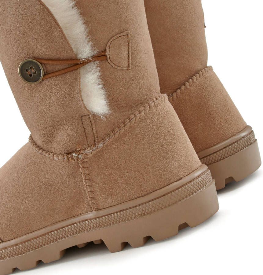 Lascana Winterlaarzen van knuffelig lamsvacht robuuste zool winterlaars snowboots