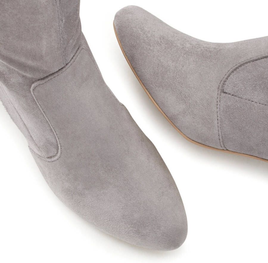Lascana Instaplaarzen Slip-on boots slouchy boots slip-on stretch & blokhak