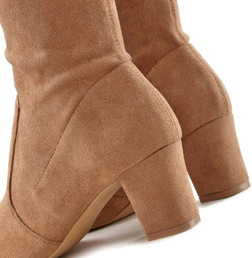 Lascana Instaplaarzen Slip-on boots slouchy boots slip-on stretch & blokhak