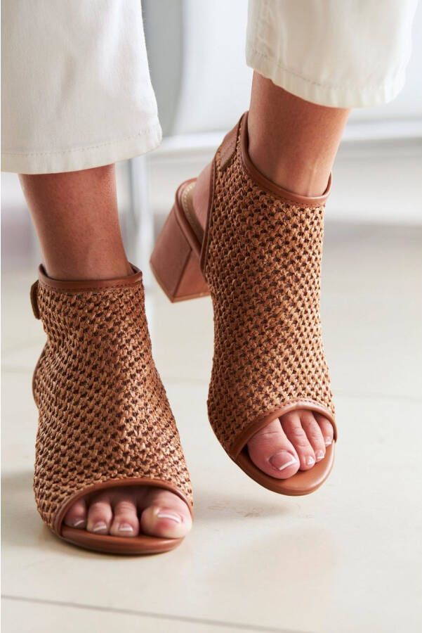 Lascana Sandaaltjes Zomerschoen Sandaal zomerschoen in modieuze vlecht-look VEGAN