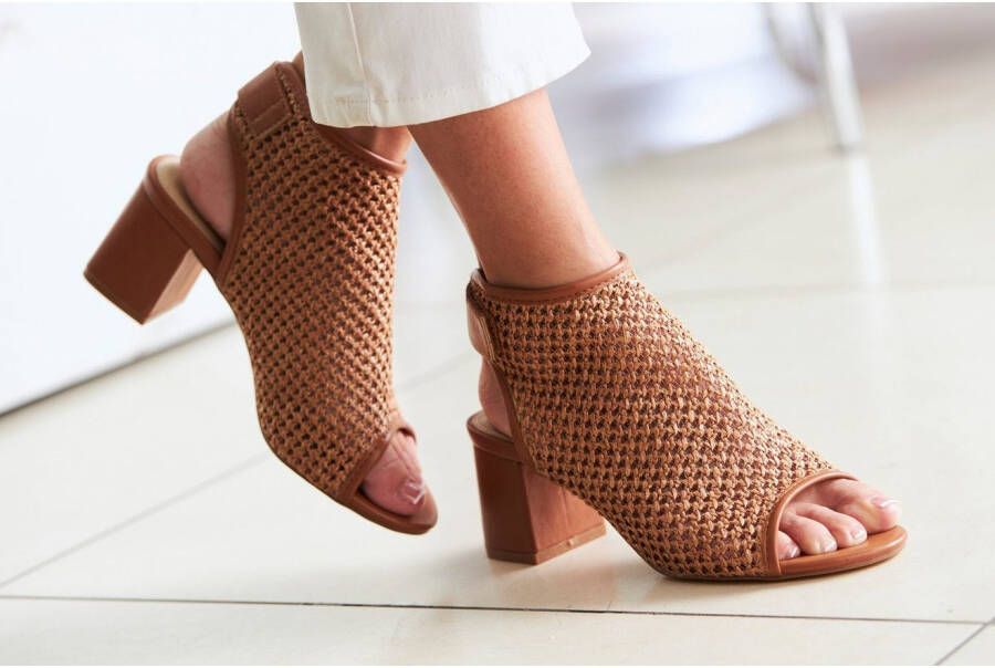 Lascana Sandaaltjes Zomerschoen Sandaal zomerschoen in modieuze vlecht-look VEGAN