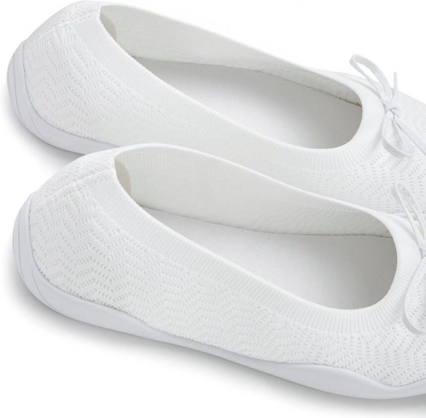Lascana Sneaker ballerina's Slipper lage schoen slip-on sneaker ultralicht VEGAN