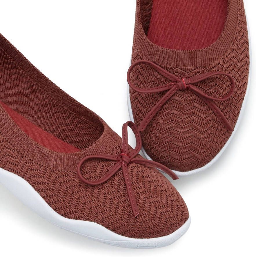 Lascana Sneaker ballerina's Slipper lage schoen slip-on sneaker ultralicht VEGAN